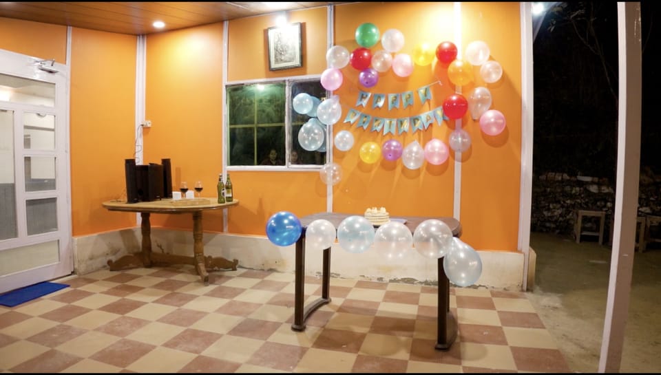 Pine trails jungle camp Hotel in Himachal Pradesh