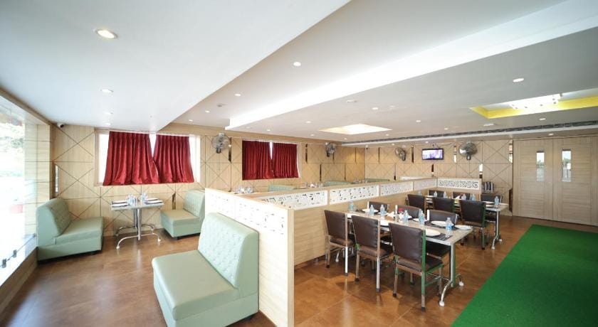 Chandra Residency Hotel in Tamil Nadu