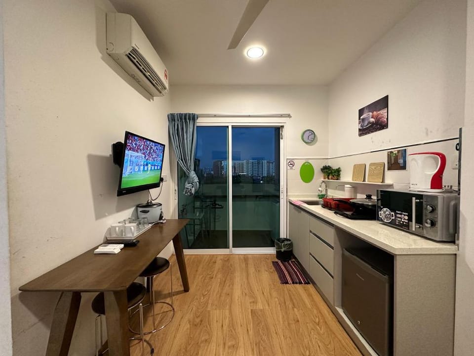 KK SUTERA AVENUE WT POOL OPP IMAGO 2BR 6px 【31B】 Apartment in Kota Kinabalu
