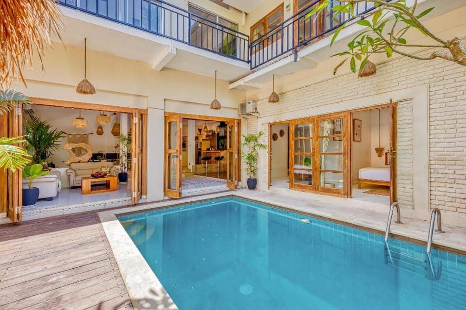 Villa Inka - 6BDR with private Pool & Garden Villa in North Kuta