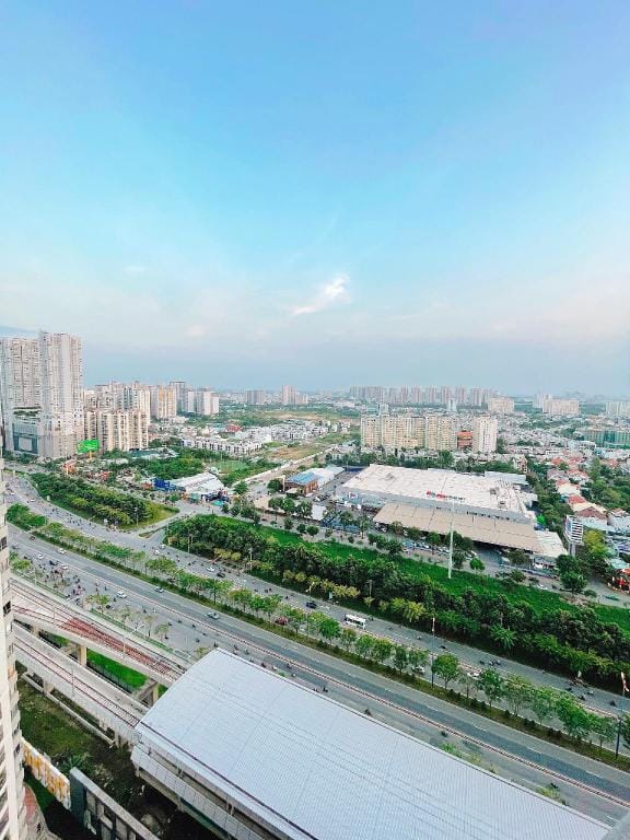HHomes - 2 Bedroom with Pool GYM Masteri Thao Dien Apartment in Ho Chi Minh City