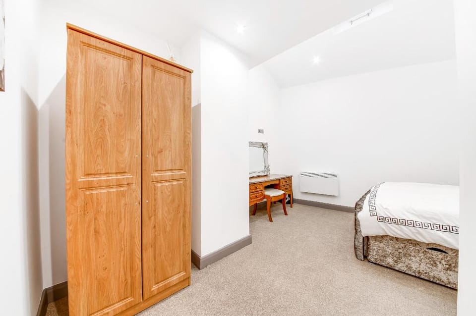 ReGina Lodge Bradford  Apartment in Bradford