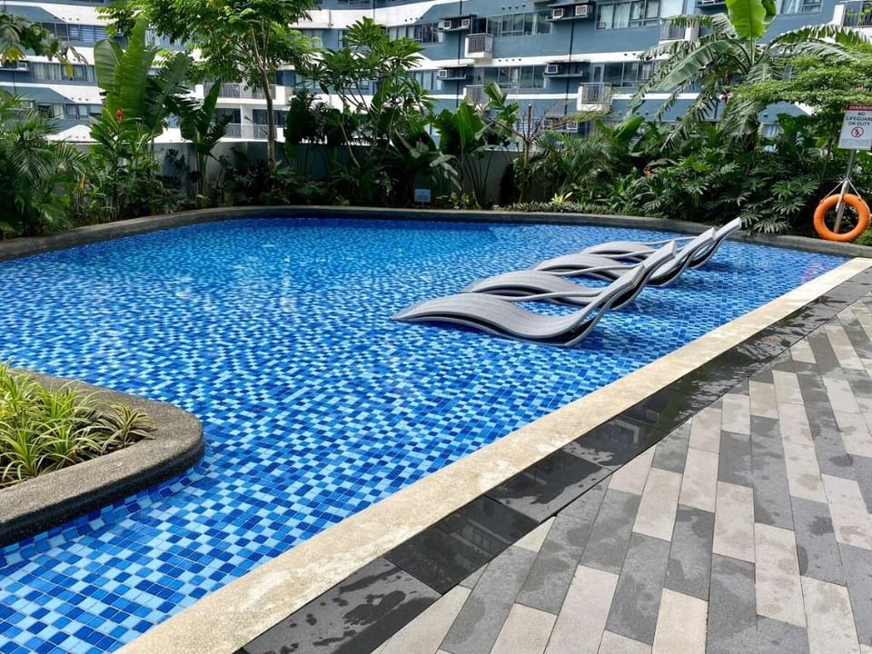 Fresh Air of comfort Heart of Makati AirResidence  Apartment in Pasay