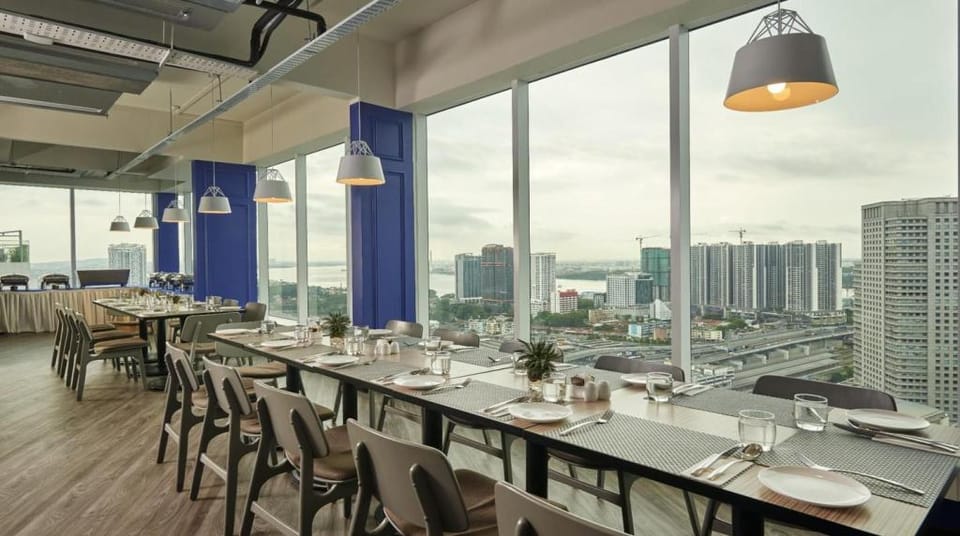 Suasana Nana Suites Hotel in Johor Bahru