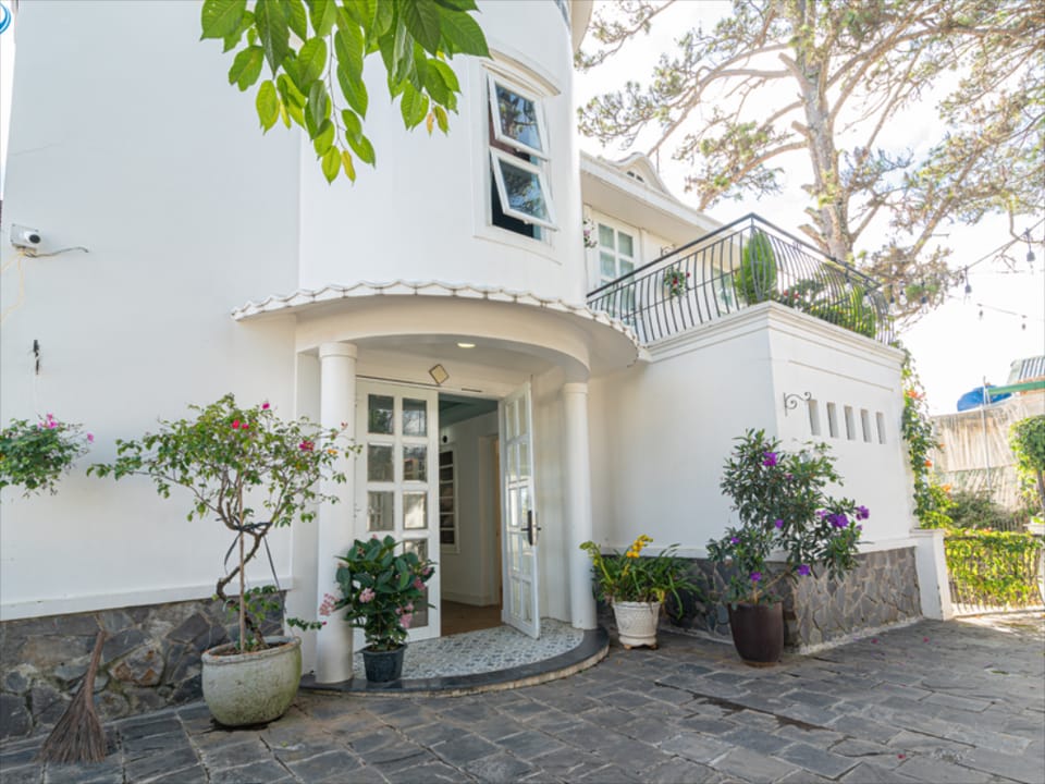 Hang Nga Villa - 2nd Floor Villa in Dalat
