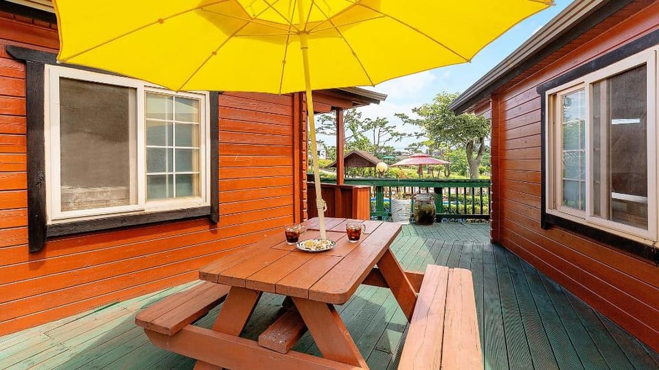 Taean loghouse pension Bed and Breakfast in South Korea