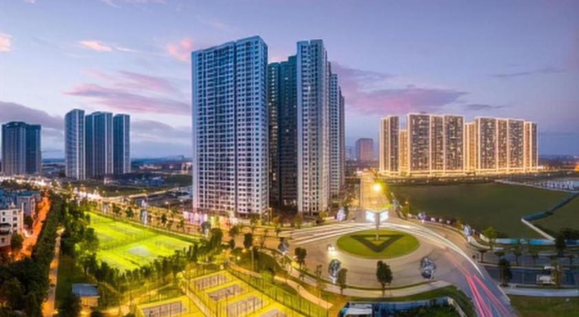 Luxury Apartment at Vinhomes Smart City Hotel in Laos