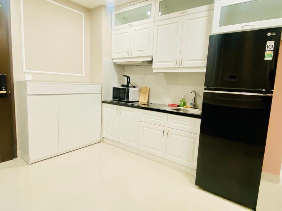 Premium Cozy 2bedroom Condotel D1 Next to Bui Vien Apartment in Ho Chi Minh City