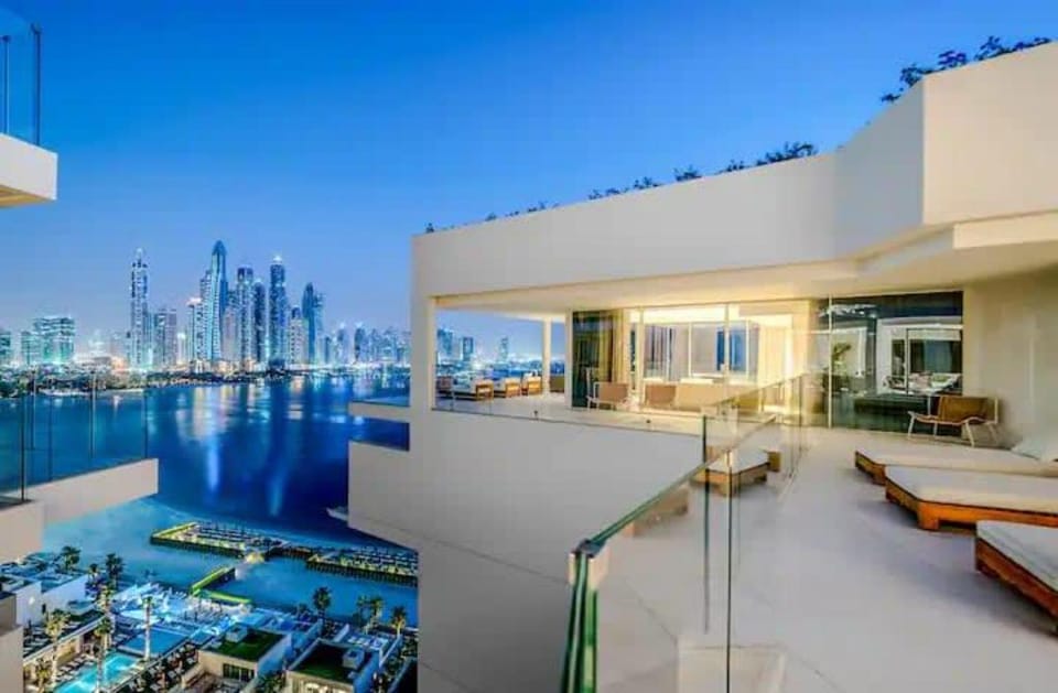 Lux 4BR penthouse w/ pvt pool in palm Jumeirah! Apartment in Dubai