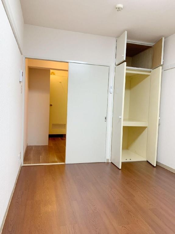 Near Shinjuku/Nishi Shinjuku 6 min. Shinjuku/Subway Station 6 min/High-speed internet Room 203 Vacation rental in Shibuya