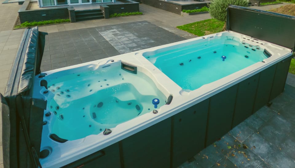 Unieke grote villa met XXL JACUZZI max 16 personen Villa in Ouddorp