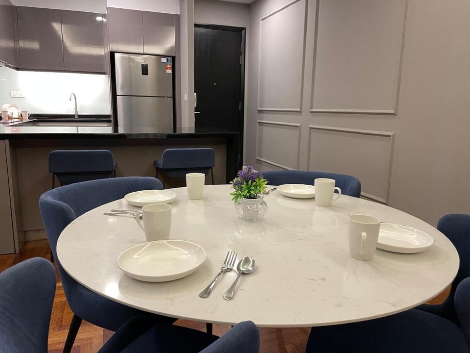 Cozy 2 Bedroom Premier Suite @Vista  |FREE WIFI| Apartment in Selangor, Malaysia