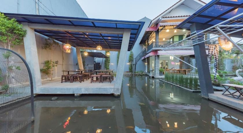 Urbanview Hotel Khayrizsan Tasikmalaya by RedDoorz Hotel in West Java