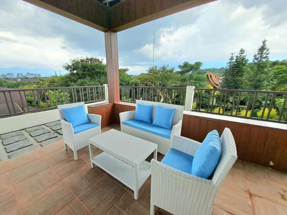 THE ZENITH 7BR Villa Private Pool  Vimala Hills Villa in West Java