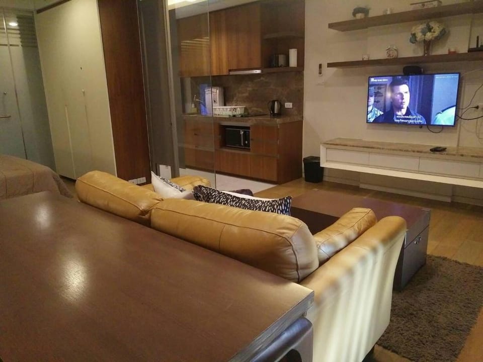 Entire house - 5 stars 1 BedroomTub BathShower Bangkok Downtown Near Emquartier Shopping Mall Apartment in Bangkok