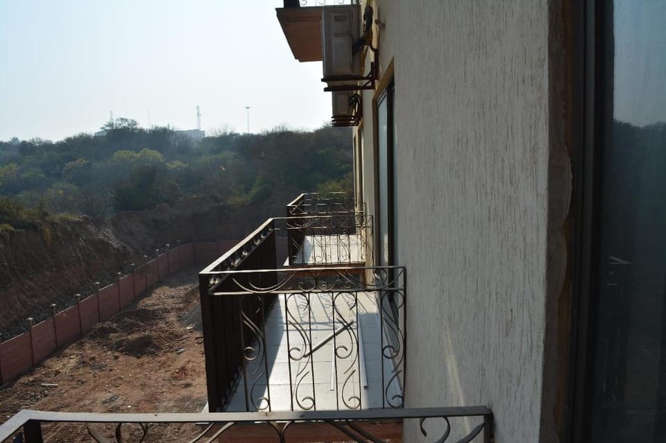 ThE Mountain view Apartment Bahria town phase 1  Apartment in Islamabad