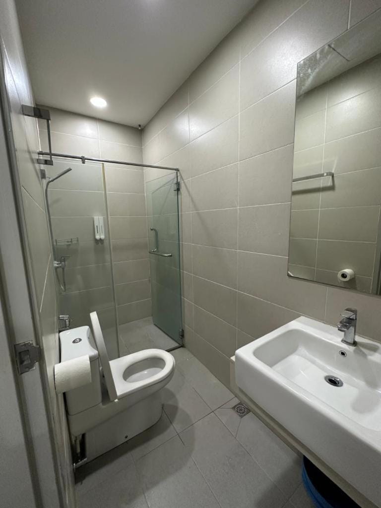 Georgetown ins family couple cozy 2 bedroom Suites Apartment in George Town