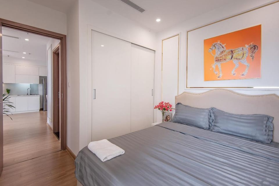 Vinhomes Sky Lake Apartment in Laos