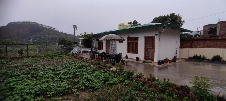Saket home stay  Vacation rental in Uttarakhand