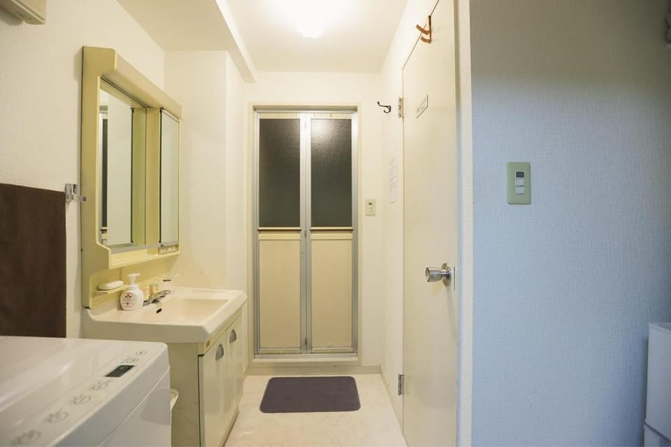 O 1 minute to yamanote line, ultimate convenience. Apartment in Japan