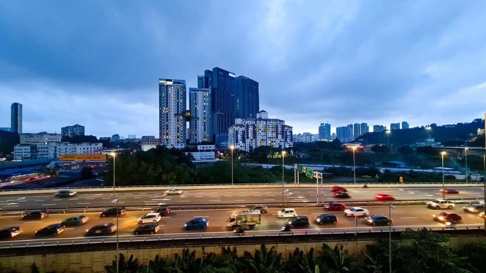 Elegant 5STAR Executive Suite Mid Valley KL Sunway Apartment in Federal Territory of Kuala Lumpur