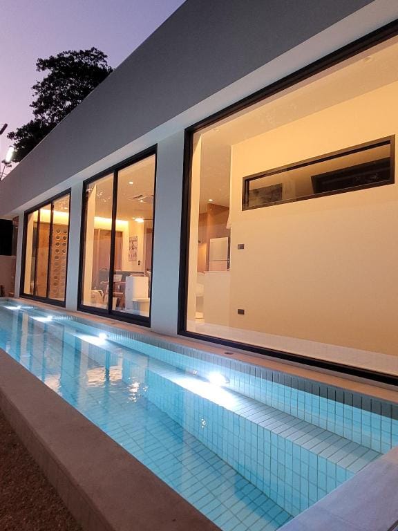 Livin' H 
[Pool Villa @Nimman13] Vacation rental in Chiang Mai
