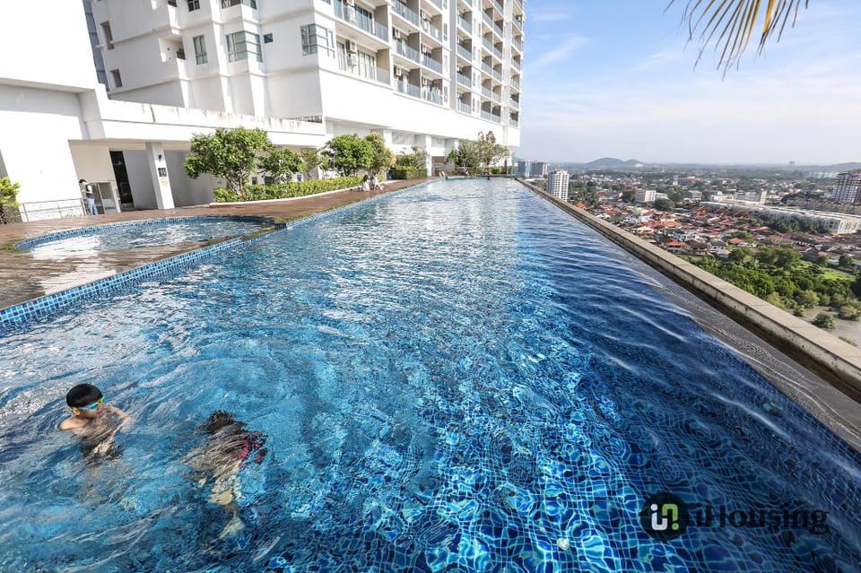 Silverscape 2BR Seaview Deluxe 1612 By I Housing Apartment in Malacca