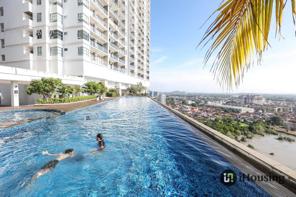 Silverscape 2BR Seaview Deluxe 1612 By I Housing Apartment in Malacca