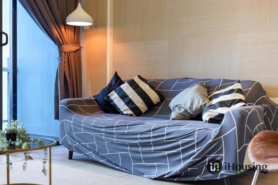 Atlantis 2BR 8Pax Condo In City 1208 | I Housing Apartment in Malacca