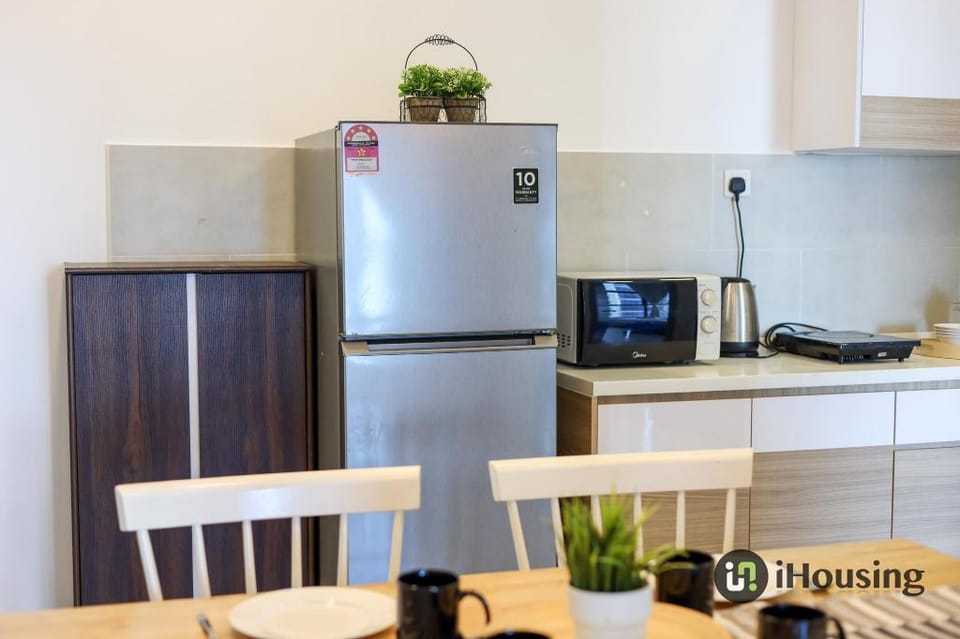 Atlantis 2BR 8Pax Condo In City 1208 | I Housing Apartment in Malacca
