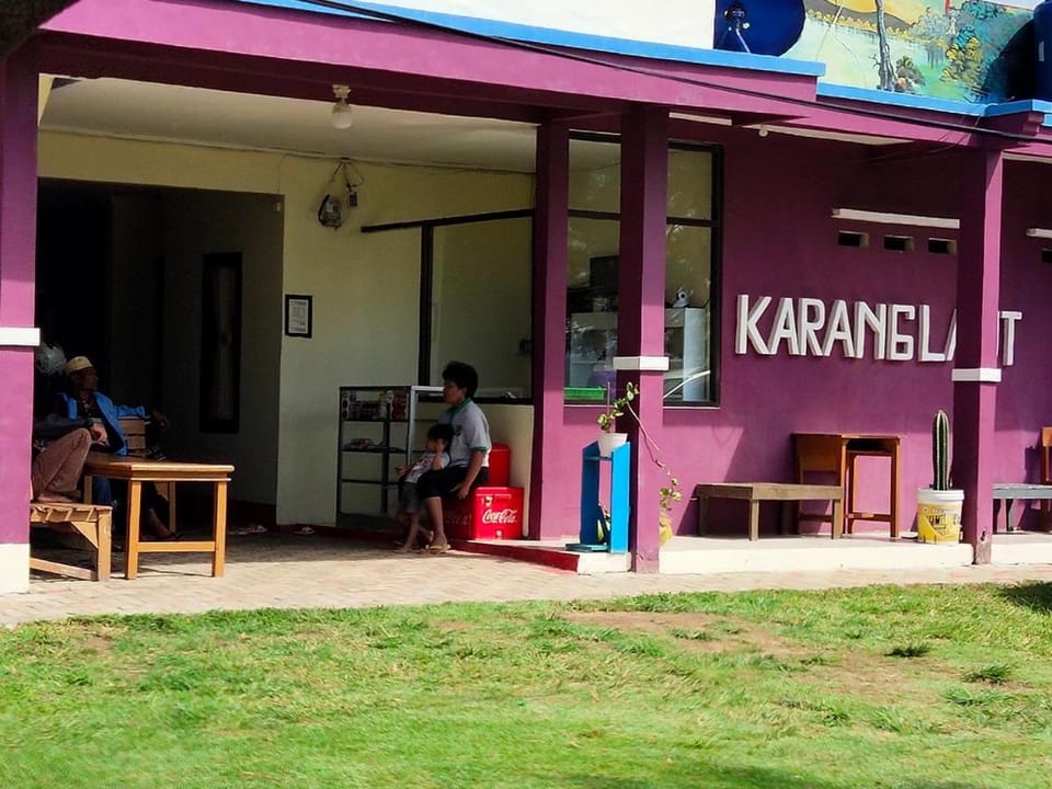 penginapan karanglaut santolo Inn in West Java