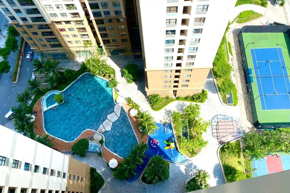 Apartment/Vinhomes D’Capitale 01/Poolview Apartment in Laos