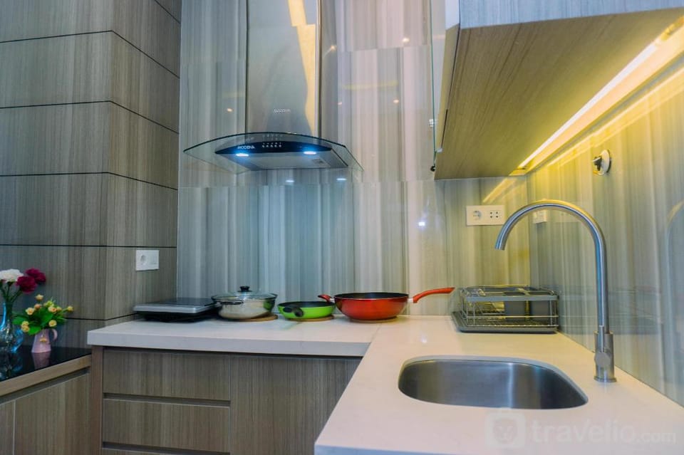 Fancy Nice 1BR at Brooklyn Alam Sutera By Travelio Apartment in West Java