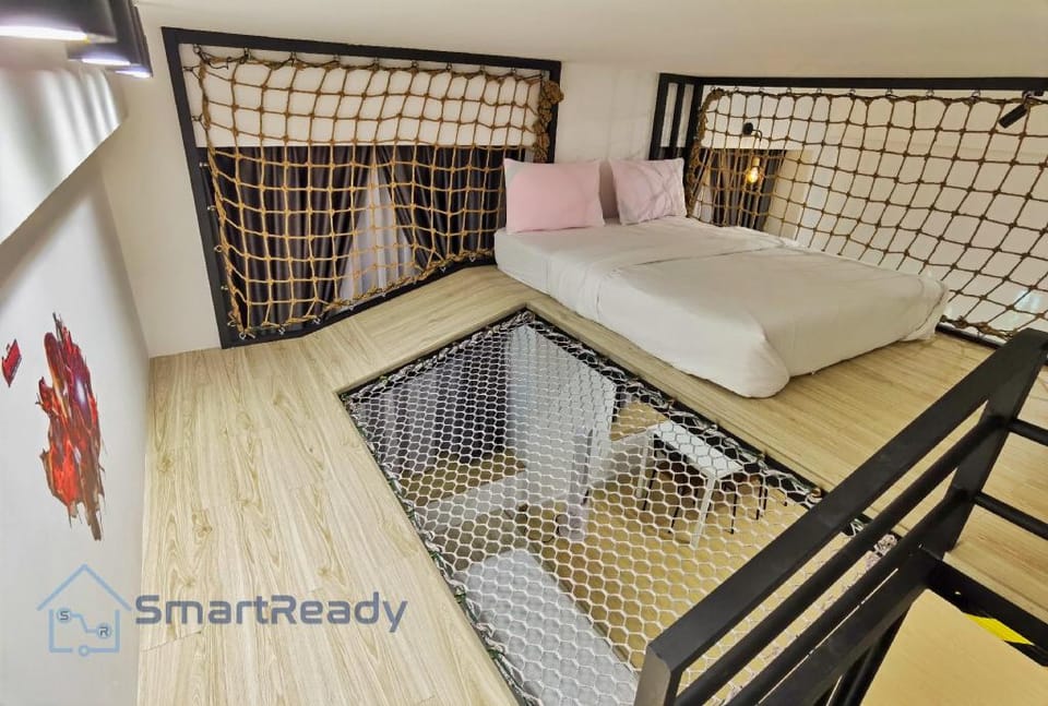 Iron Man Theme Homestay Near Legoland Johor -SR Home Apartment in Johor