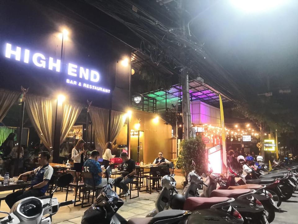 Near Old City, 32 Nimman Train Station, Opposite the Train Station, Swimming Pool Apartment Apartment in Chiang Mai