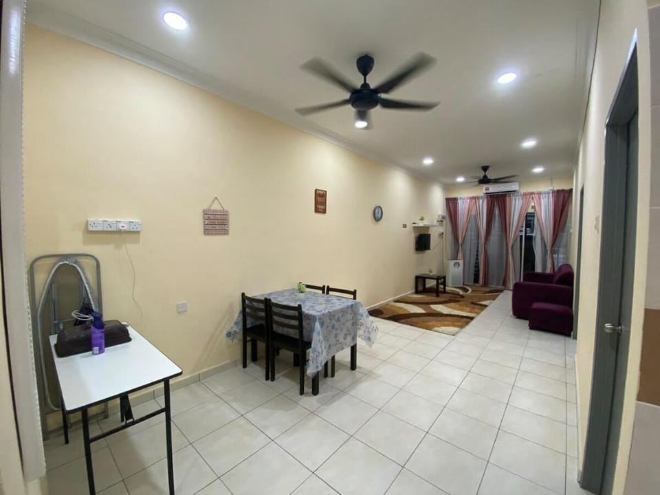 Homestay Cikgu Muaz (MUSLIM) Vacation rental in Perak