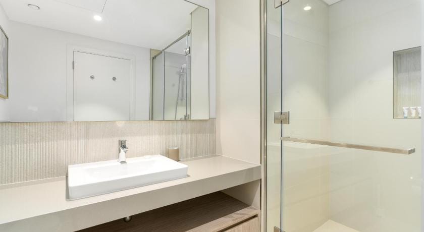 Lux BnB The Grand Harbor Views Vacation rental in Dubai