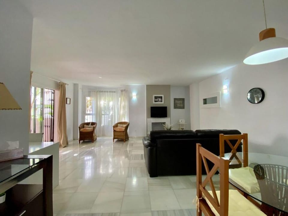 Two Bedroom Quiet Area - B07 Apartment in Marbella