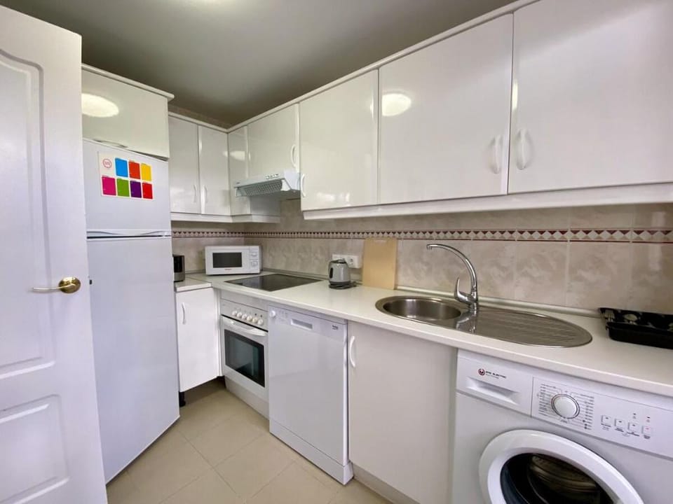 Two Bedroom Quiet Area - B07 Apartment in Marbella
