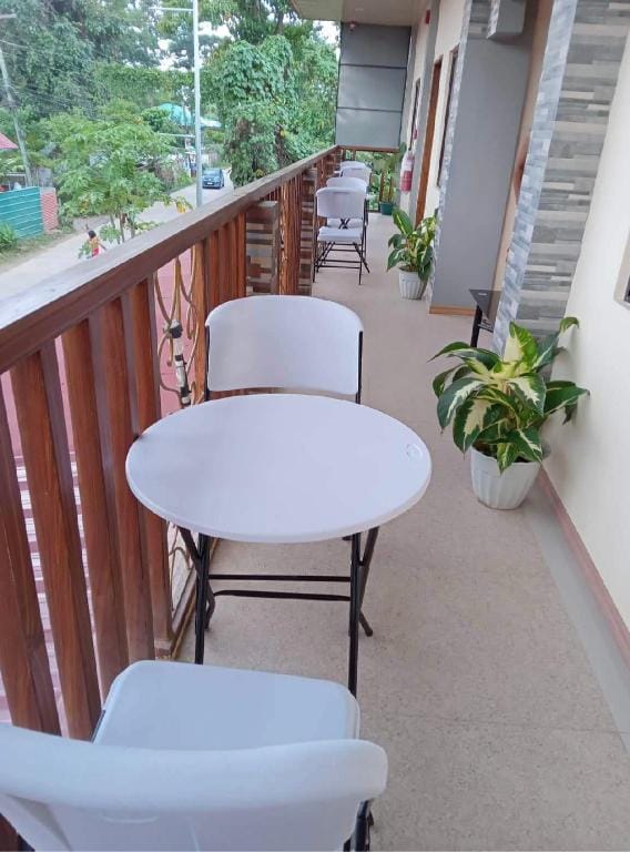 D & D Travellers Inn Apartment in Puerto Princesa