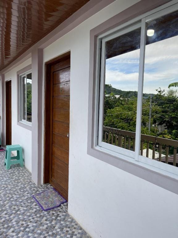 ZENHOUSE CALAYO Apartment in Nasugbu