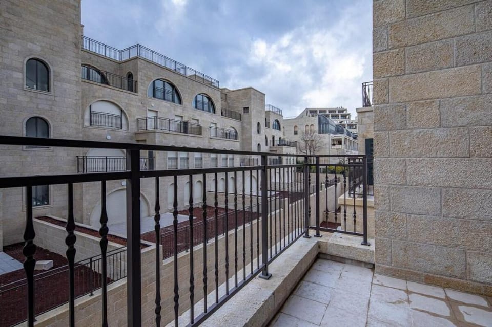 David Village luxury apartment! Vacation rental in Jerusalem