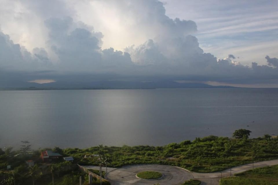 Studio flat ,with lovely sea views for rent. Apartment in Lapu-Lapu City