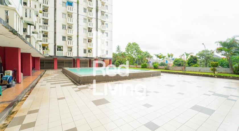RedLiving Apartemen Cibubur Village - Lily's Room Tower C Hotel in Jakarta