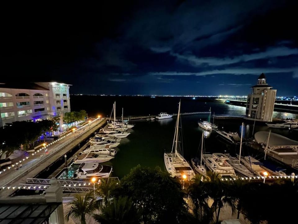 Straits Quay Marina Suites 3A10 @AuroraHomes Apartment in Penang