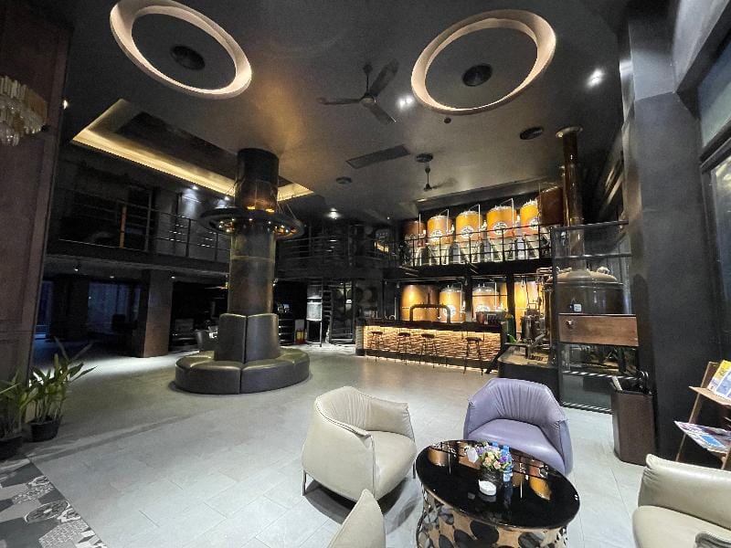 Deluxe Twins Suite & SkyBar Phnom Penh by Habitat Apartment in Phnom Penh Province