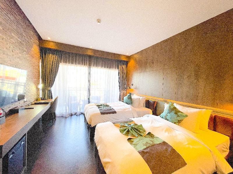 Deluxe Twins Suite & SkyBar Phnom Penh by Habitat Apartment in Phnom Penh Province