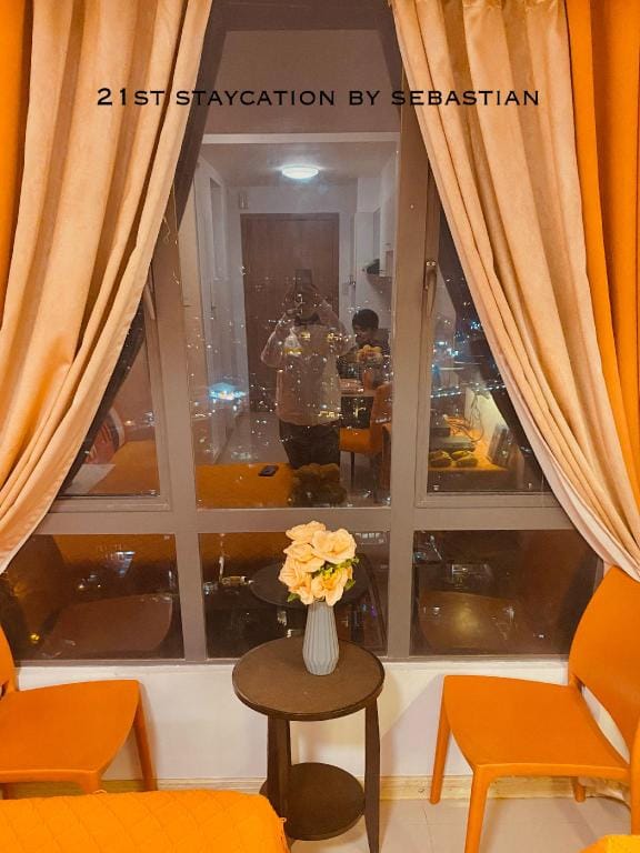 Comfortable stylish unit Vacation rental in Quezon City