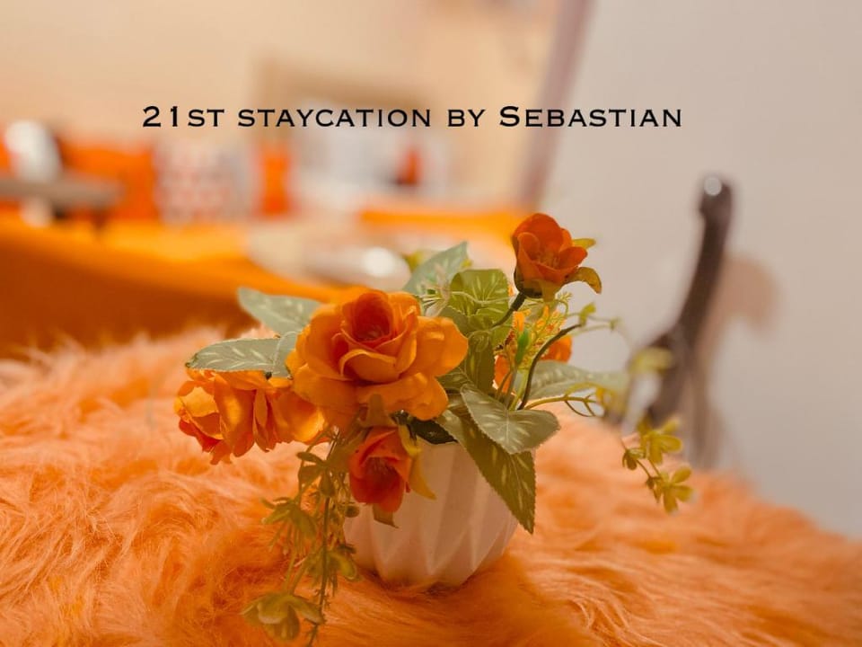 Comfortable stylish unit Vacation rental in Quezon City