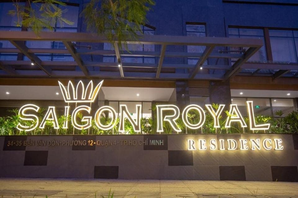 Saigon Royal Apartment(Gym+Pool)-Netflix-Ivyhouse Apartment in Ho Chi Minh City